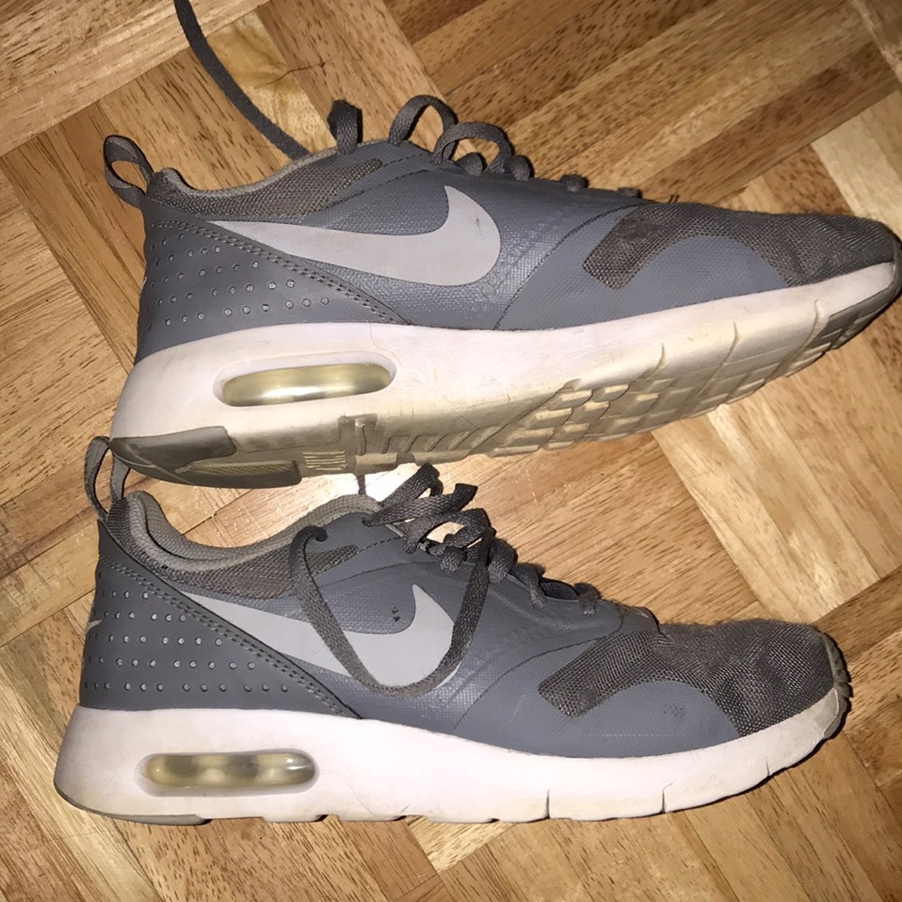 Nike Thea air